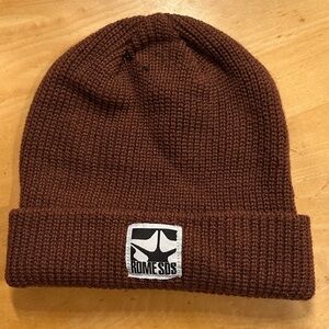 NWOT Rome SDS Snowboard Logo Beanie.